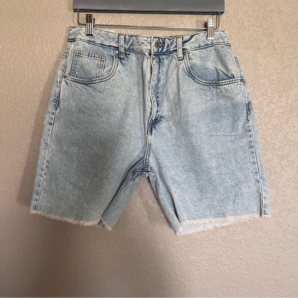 Cotton on size 10 light was brumuda shorts